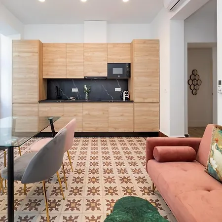 Luxury Gran Via Apartments-3