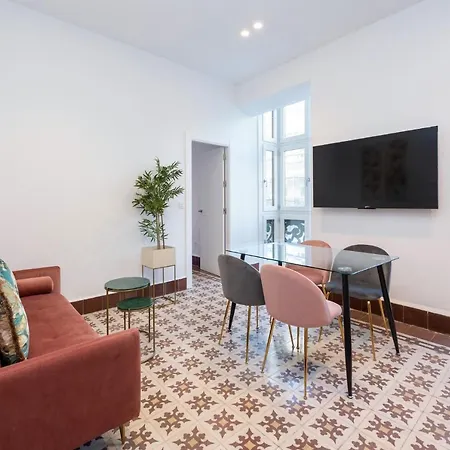 Luxury Gran Via Apartments-2