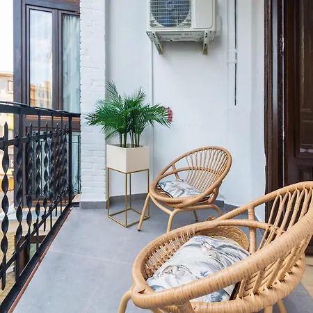 Luxury Gran Via Apartments-2